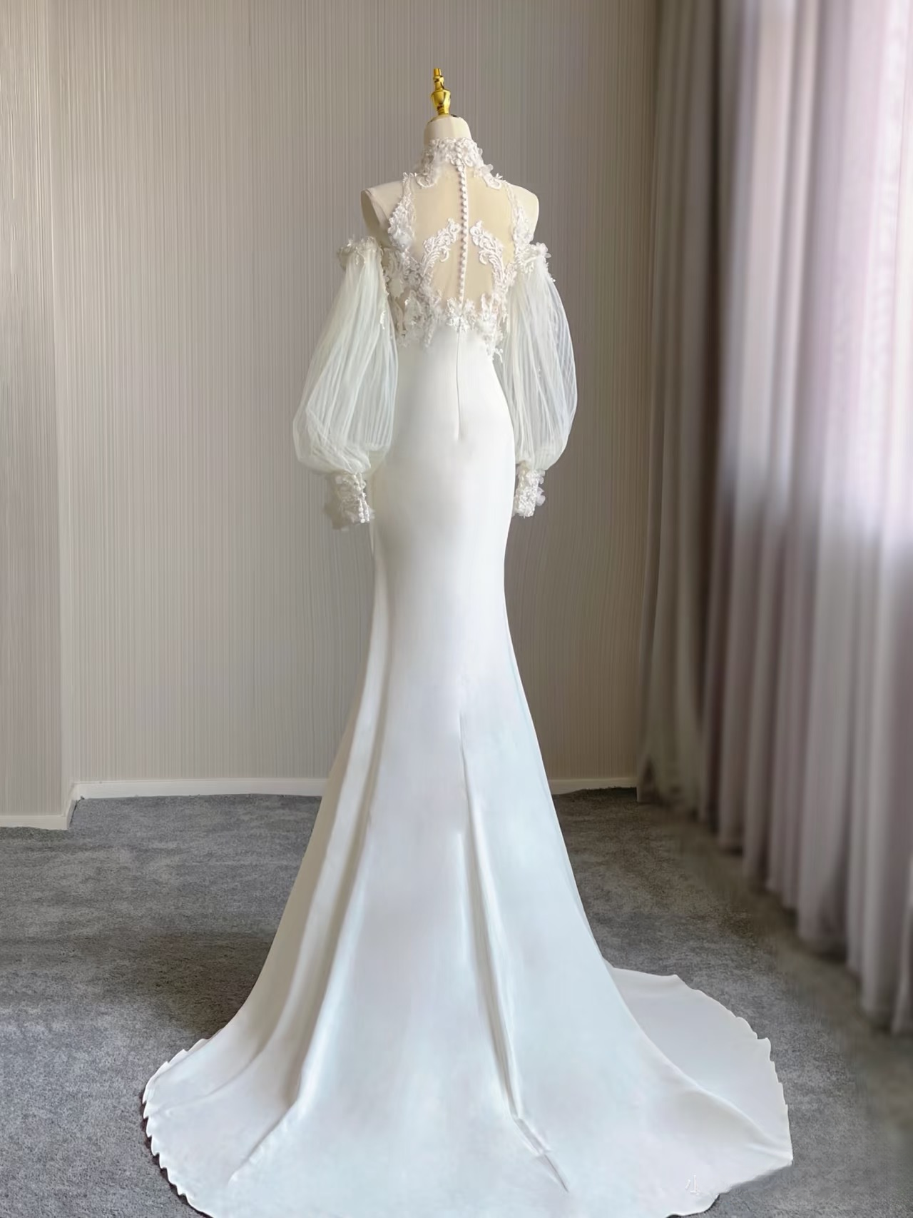 Robe de mariée blanche en dentelle, style sirène, col haut, sans manches, tenue de soirée féerique, AU159