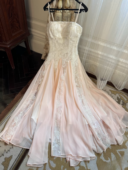 Robe de bal rose en mousseline de soie et dentelle, coupe trapèze, bretelles spaghetti, style modeste, référence AU158