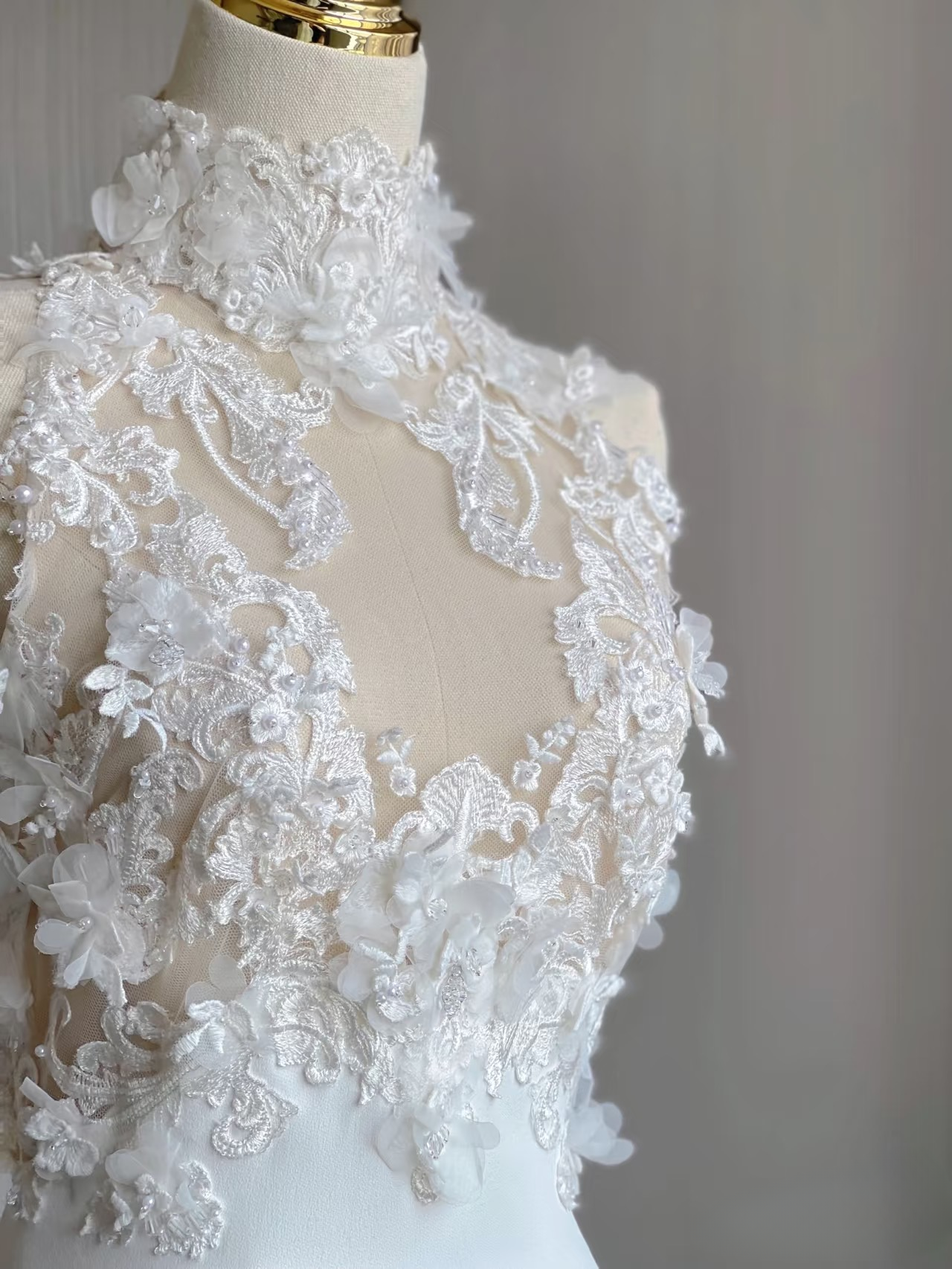 Robe de mariée blanche en dentelle, style sirène, col haut, sans manches, tenue de soirée féerique, AU159