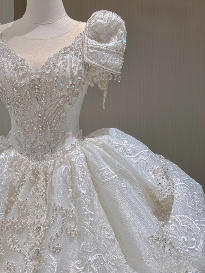 Robe de mariée longue en dentelle blanche, col en V, manches courtes, style conte de fées, automne et printemps, AU160