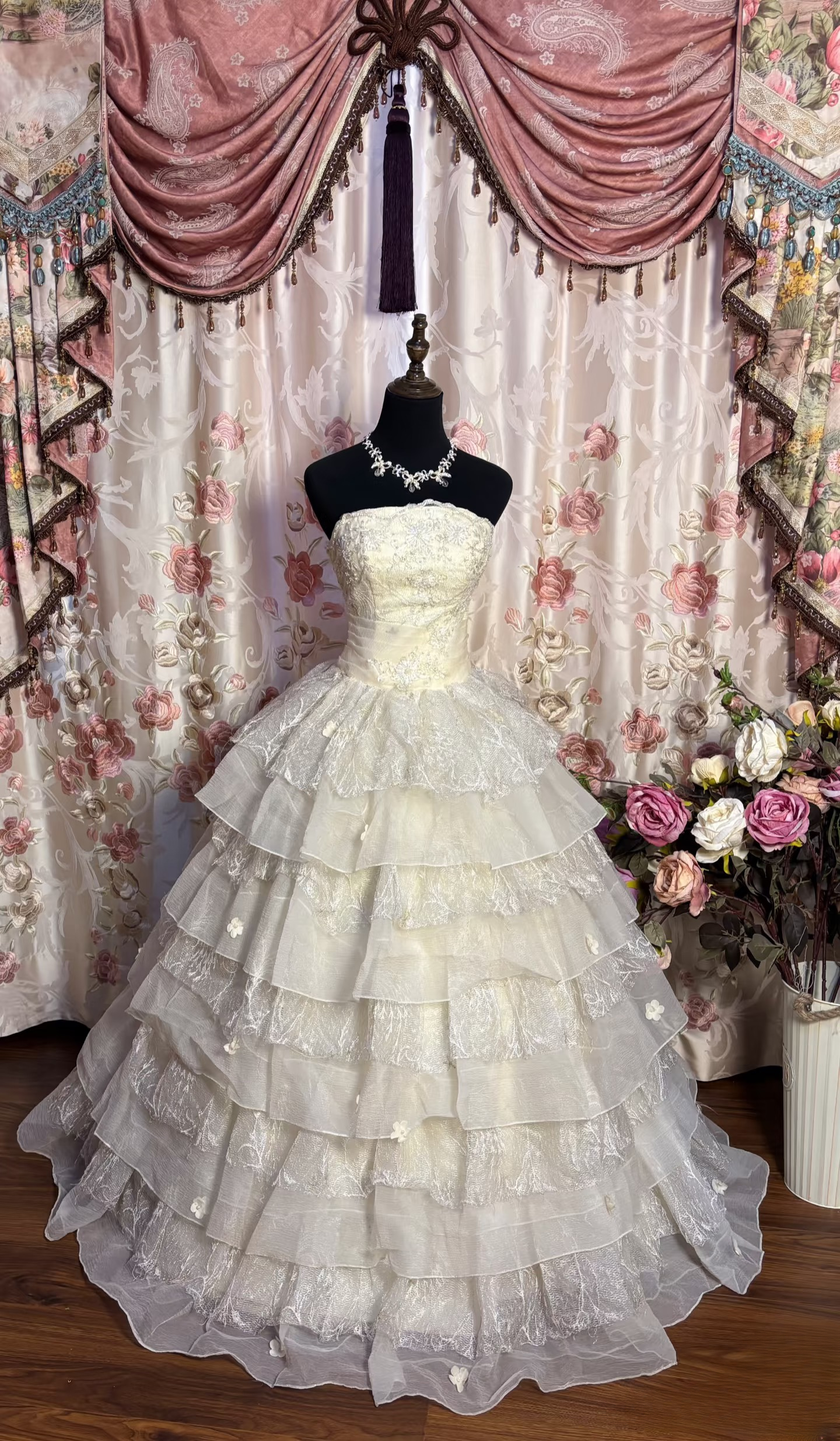Retro Style Wedding Dresses Ball Gown Strapless Plus Size 1980s Vintage Long Wedding Dress Bride Gown AU172