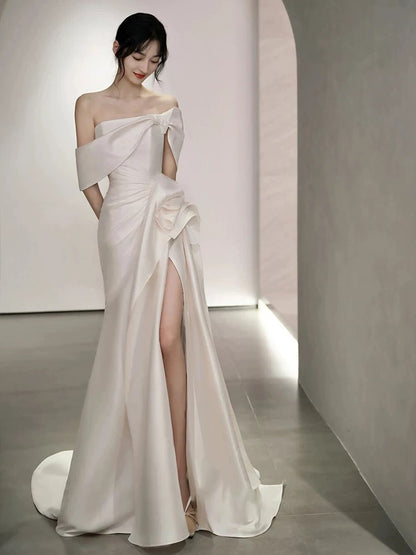 Robe de mariée sirène en satin à épaules dénudées et manches longues, style conte de fées, pour l'automne, AU179