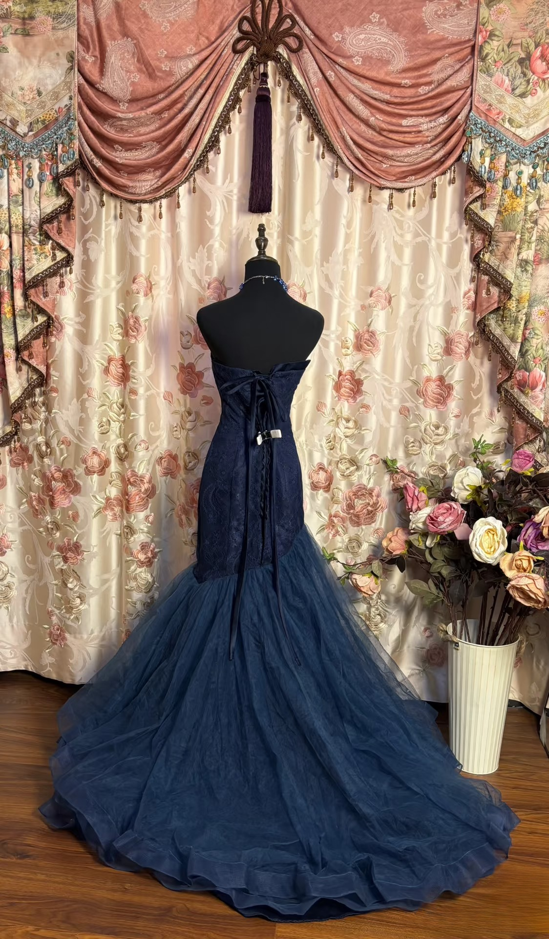 Robes de bal rétro sirène décolleté cœur, inspiration mode vintage, robes de bal longues en tulle bleu marine, robe de soirée, robes de bal AU184