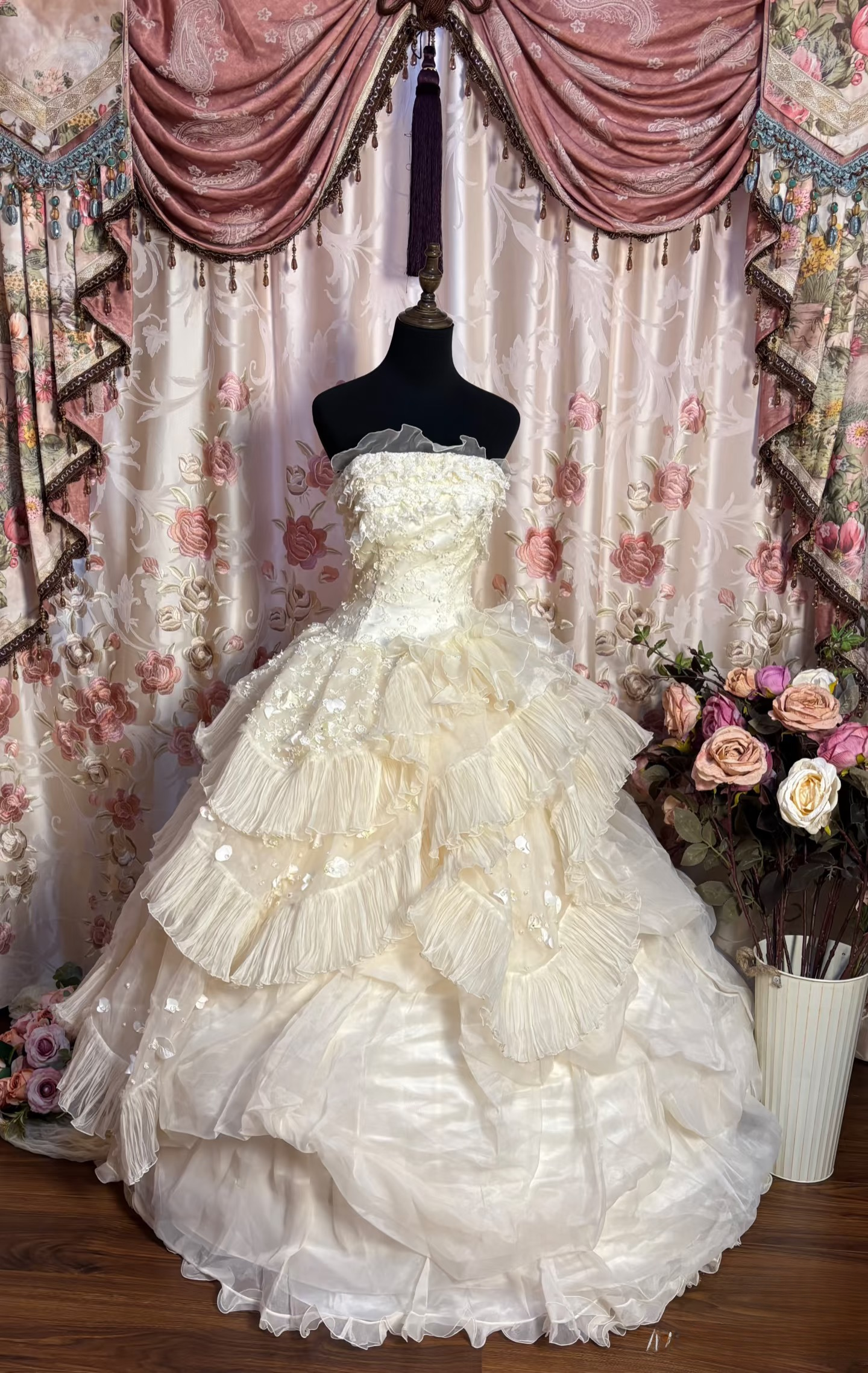 Retro Ball Gown Strapless 60s Fitted Corset Bride Gown Long Wedding Dresses AU186