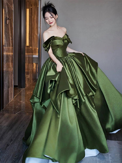 Bescheidenes Ballkleid aus schulterfreiem grünem Satin, lange Ballkleider, Partykleid zum 18. Geburtstag, Outfits, Abschlusskleid AU206