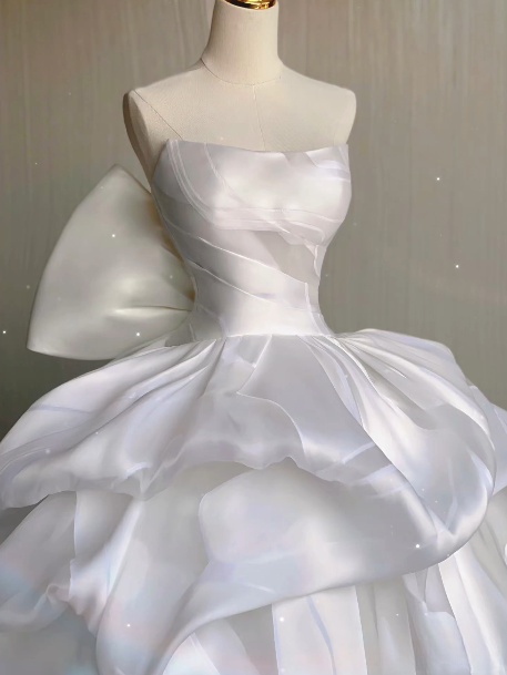 Robe de mariée longue en satin blanc, sans manches, style conte de fées, robe de bal de rêve, sans bretelles, automne et printemps, AU217