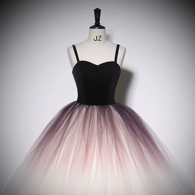 Black Quinceanera Dresses Ball Gown Spaghetti Straps Tulle Prom Gowns Vestidos De 15 Anos Formal Party Long Sweet 16 Dress AU226
