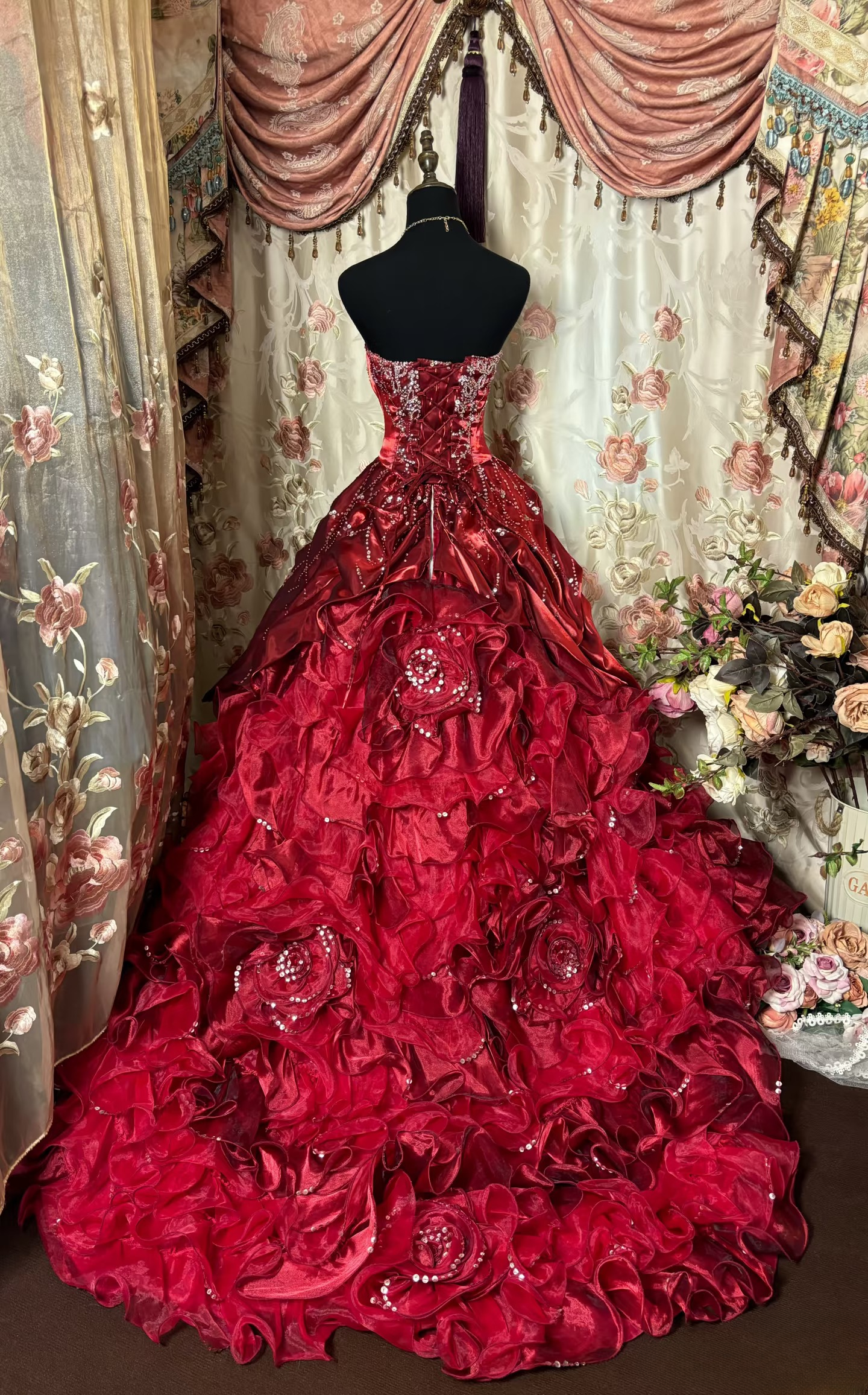 Robe de bal rétro bustier ornée de perles bordeaux en organza, longue, style années 70/80, AU241