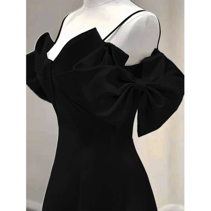Robe de bal longue en satin noir, simple, coupe trapèze, bretelles spaghetti, tenue de soirée pour 21e anniversaire, robe de remise de diplôme, AU268