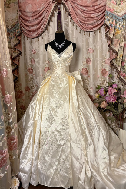 Robe de bal rétro à fines bretelles, couleur ivoire, style années 70, coupe ajustée et corset, robe de mariée longue, référence AU272