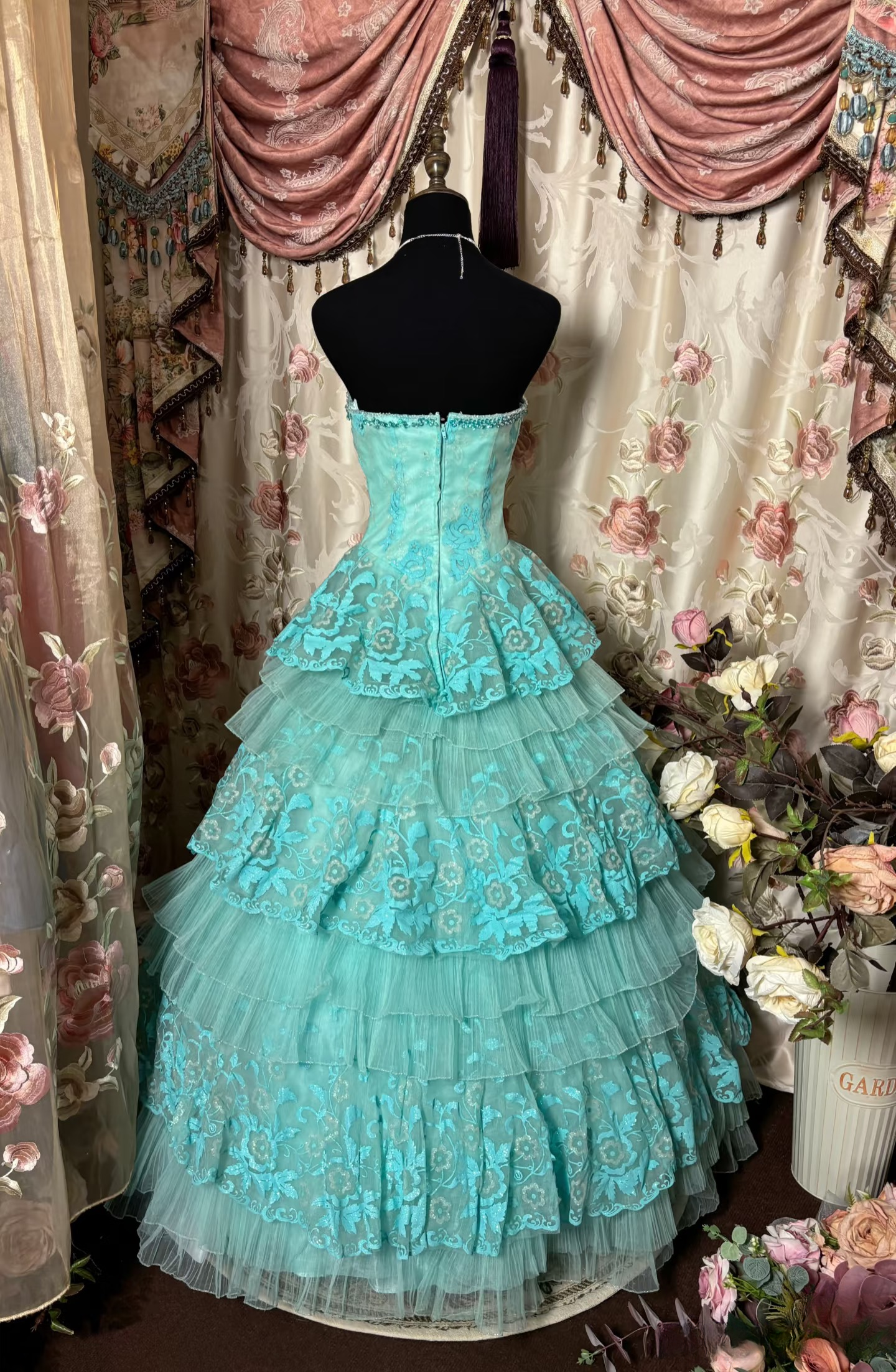 Robe de bal vintage bustier en tulle bleu ornée de perles, robe de bal longue pour quinceañera ou sweet 15/16 ans AU274