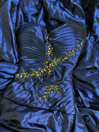 Robe de bal longue bleu roi en taffetas, style sirène vintage années 70, sans manches, ornée de perles argentées (AU291)