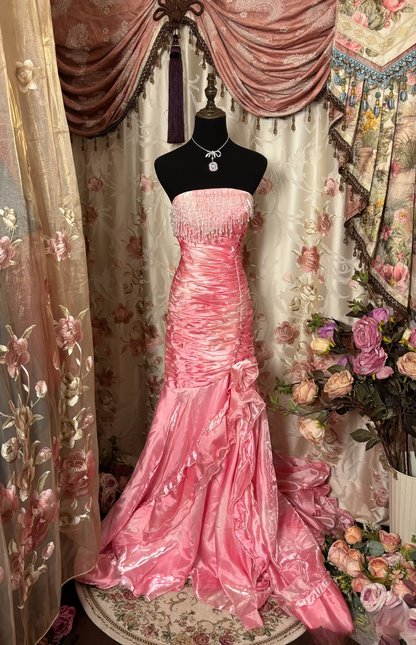 Magnifique robe de bal longue sirène bustier en organza rose des années 70, sans manches et ornée de volants, référence AU303