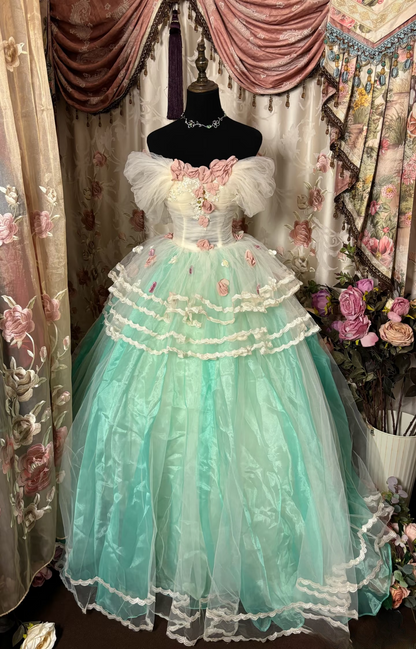 Robe de bal éblouissante en tulle à épaules dénudées avec appliques et volants superposés, robe longue de quinceañera, robe d'anniversaire pour les 15 ou 16 ans AU309