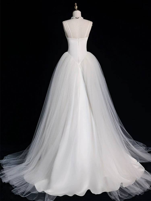 Princess Ball Gown Square Neck White Satin Wedding Dress Fairytale Autumn Wedding Gown AU318