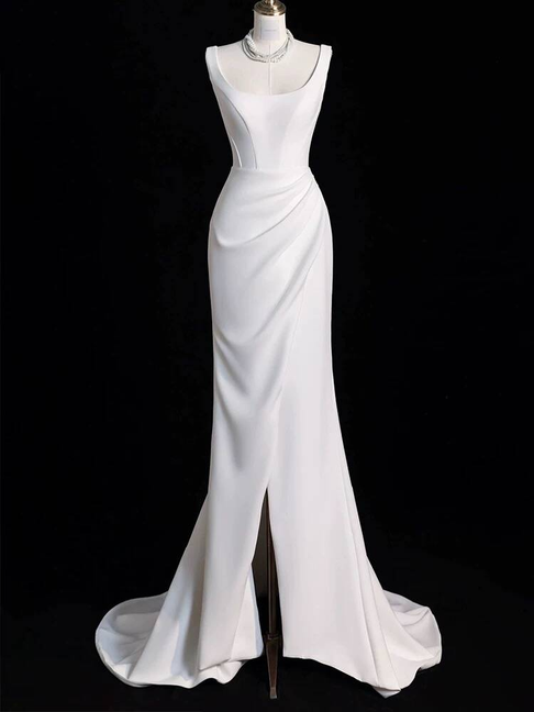 Robe de mariée princesse sirène en satin blanc à col carré et fente latérale AU322