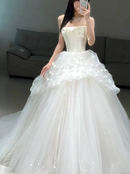 Princess Ball Gown Strapless Sleeveless Tulle White Satin Wedding Dress Fairytale Wedding Gown AU323