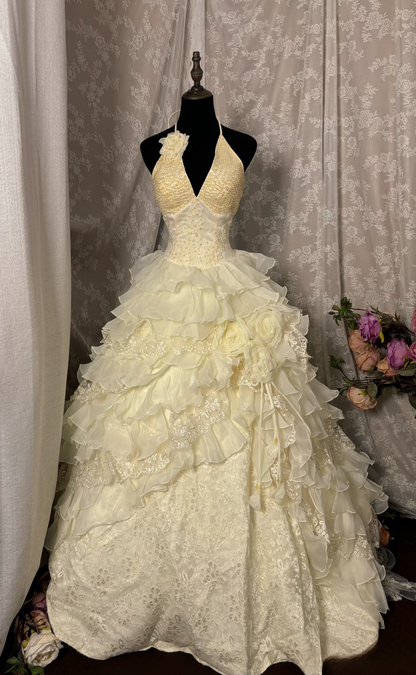 Retro Ball Gown Halter Sleeveless Appliqued Ruffles 80s Fitted Corset Bride Gown Long Wedding Dresses Brides Dress AU328