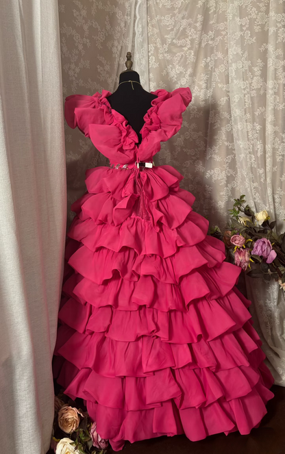 Robe de bal princesse rose fuchsia à col en V et volants, longue et froncée, idéale pour une quinceañera, un anniversaire de 15 ou 16 ans (AU337)