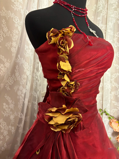 Robe de bal de princesse bustier bordeaux foncé à volants, longue et froncée, idéale pour une quinceañera, un anniversaire de 15 ou 16 ans (AU339)