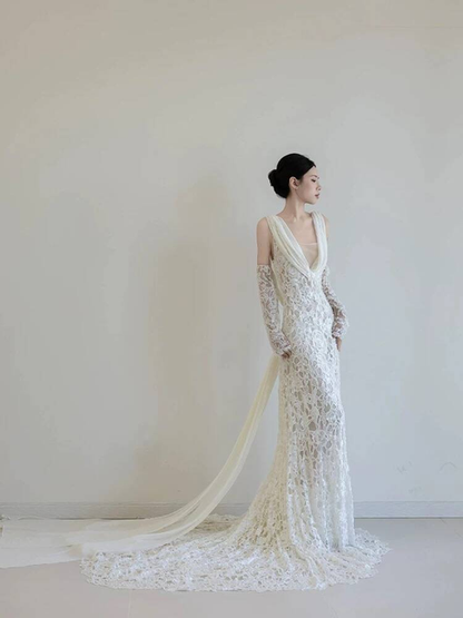 Simple Elegant Mermaid V Neck Lace Wedding Gown Long Fairytale Autumn Wedding Dresses AU344