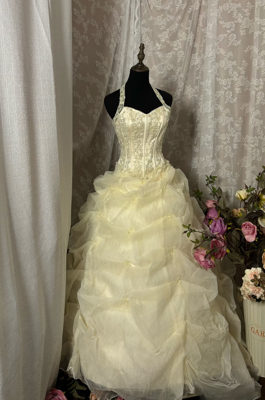 Vintage Elegant Ball Gown Halter Lace Appliqued 60s Ivory Multi Layers Long Bride Dress Long Bride Dress Classy Wedding Dresses AU351