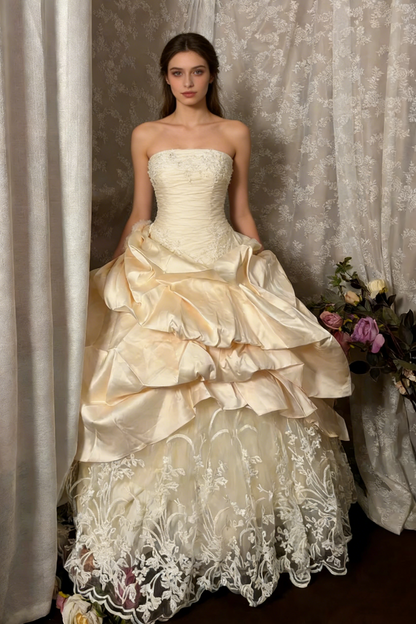 Robe de bal élégante vintage sans bretelles ni manches en dentelle ivoire multicouches années 60, robe de mariée longue, robe de mariée chic AU358