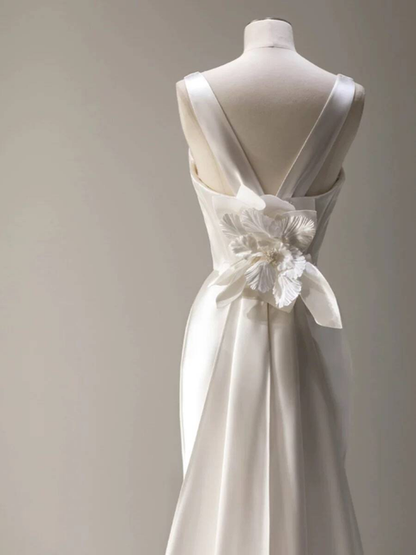 Vintage Mermaid V Neck Satin White Wedding Gown Long Fairytale Bride Gown Wedding Dresses AU363