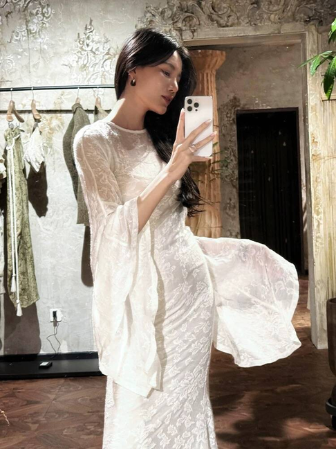 Robe de mariée blanche vintage en dentelle style sirène, manches longues, style conte de fées, AU366