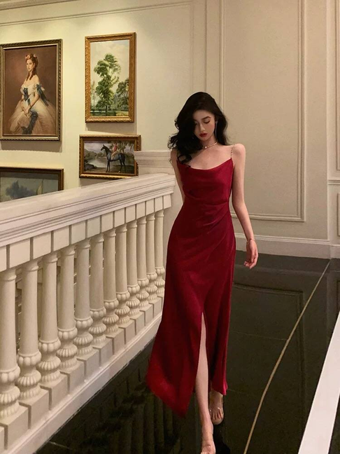 Sexy A Line Spaghetti Straps Red Sleeveless Satin Slit Prom Dresses Party Dress 21st Birthday Outfits Graduation Dress AU370
