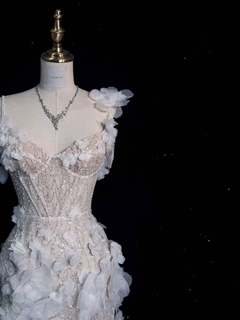 Modest Mermaid Spaghetti Straps Sequin White Wedding Dress Fairytale Autumn Flowers Wedding Dresses AU391