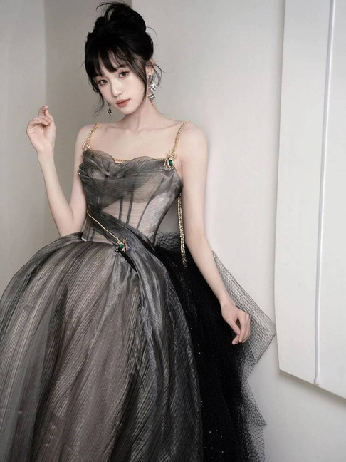 Süßes Ballkleid Spaghettiträger Schwarz Tüll Langes Quinceanera Kleid Quinceanera Kleider Sweet 15 16 Kleid AU401