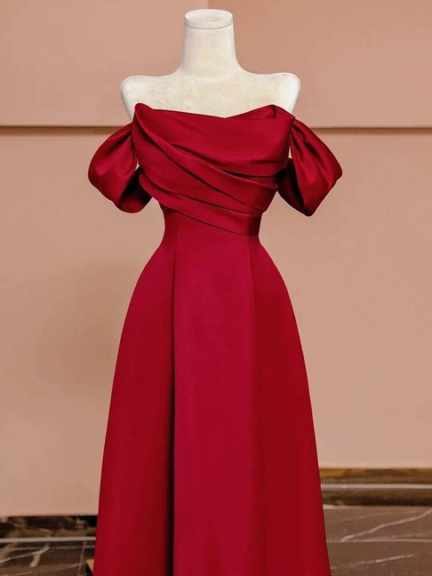 Robe de bal simple en satin rouge à épaules dénudées, coupe trapèze, tenue de soirée pour 18e anniversaire, robe de remise de diplôme, AU436