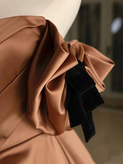 Robe de bal unique en satin marron à épaules dénudées, tenue de soirée pour 20e anniversaire, robe de remise de diplôme, AU439