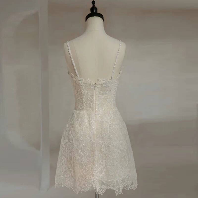 Robe de mariée blanche romantique à bretelles spaghetti en dentelle, robe de mariée de conte de fées, AU453