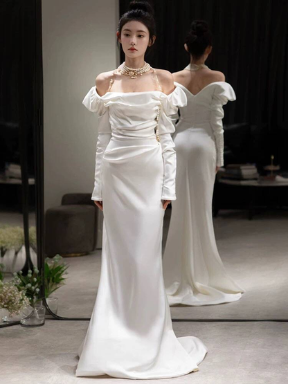 Robe de mariée sirène modeste en satin blanc à épaules dénudées, style conte de fées, AU460