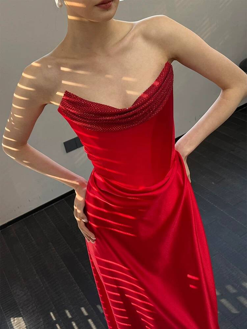 Robe de bal longue en satin rouge, élégante, style sirène, décolleté en cœur, inspiration robe de bal, robe de remise de diplôme, AU489