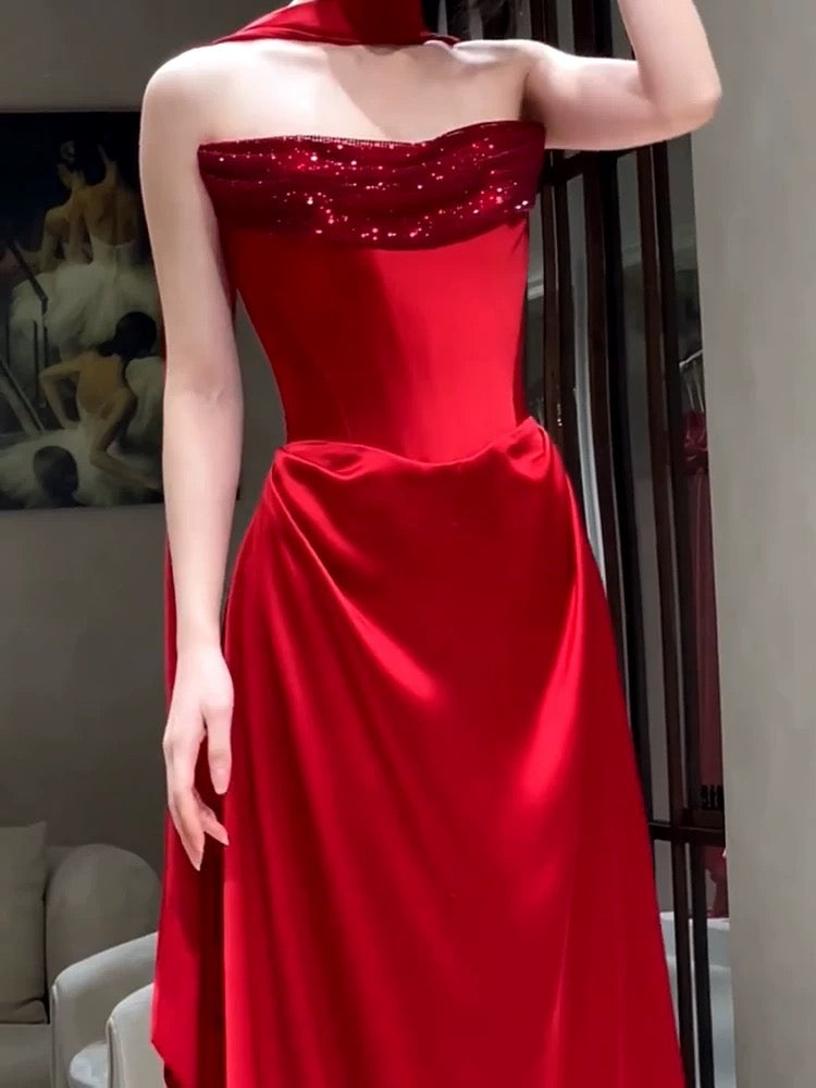Robe de bal longue en satin rouge, élégante, style sirène, décolleté en cœur, robe de remise de diplôme avec écharpe, AU492