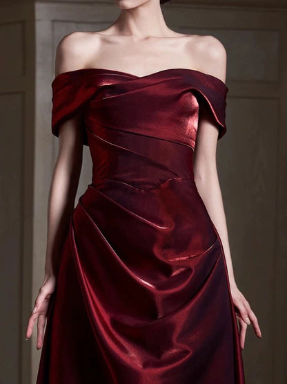 Robe de bal longue en satin bordeaux, élégante, style sirène, épaules dénudées, inspiration robe de bal, robe de remise de diplôme, AU506
