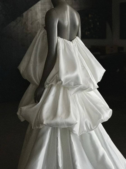 Dreamy Ball Gown Strapless Sleeveless Satin Wedding Dress Fairytale Long White Wedding Dresses AU510