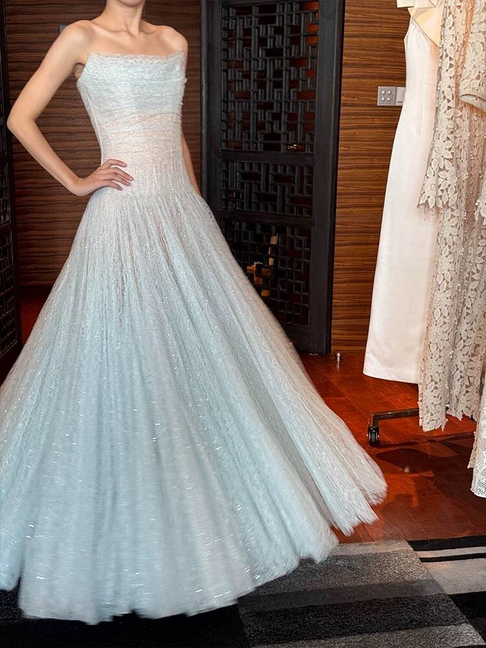 Robe de bal longue en tulle bleu ciel clair, style vintage, coupe trapèze, sans bretelles, tenue de soirée pour 16e anniversaire, robe de remise de diplôme, AU515
