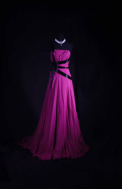 Robe de bal élégante en mousseline de soie, coupe trapèze, sans bretelles, longueur au sol, inspiration robes de bal longues AU521