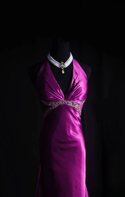 Klassische Meerjungfrau V-Ausschnitt Silber Perlen Pailletten Grape Satin Rückenfrei Langes Ballkleid Inspiration Party Senior Dance Ballkleider AU536