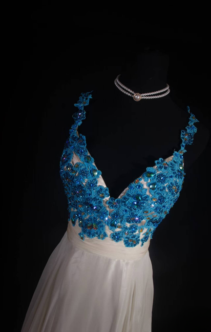 Vintage Prom Dresses 90s A Line Spaghetti Straps Blue Lace Champagne Chiffon Long Party Dress Inspiration Senior Dance Graduation Dresses AU581