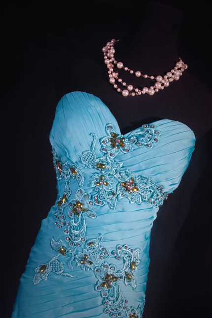 Robe de bal longue style sirène rétro sans manches en dentelle et perles dorées, décolleté en cœur, tenue de soirée et de remise de diplôme pour femmes, AU598