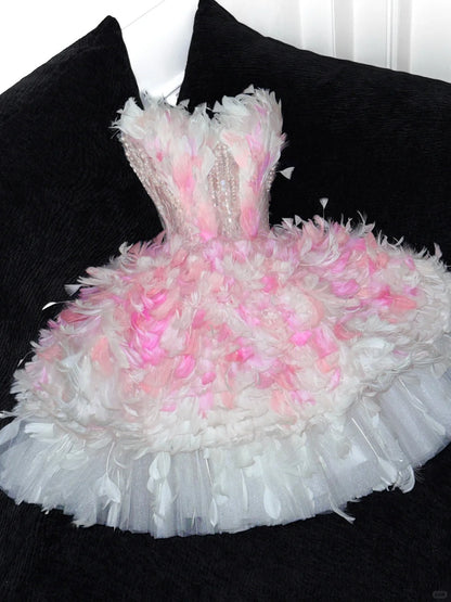 Luxury Ball Gown Strapless Pink Feathers Short 18th Birthday Dress Homecoming Dresses Cocktail Gown AU606