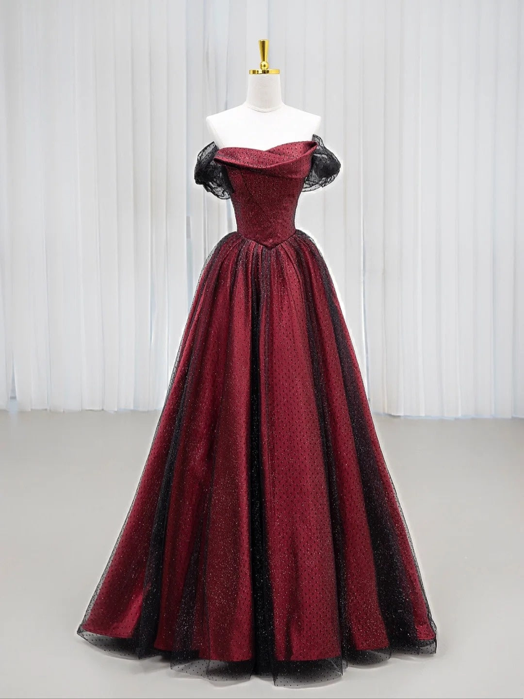 Robe de bal élégante à épaules dénudées, en tulle noir bordeaux, robe de soirée longue, tenue de 18e anniversaire, robe de danse pour lycée AU827