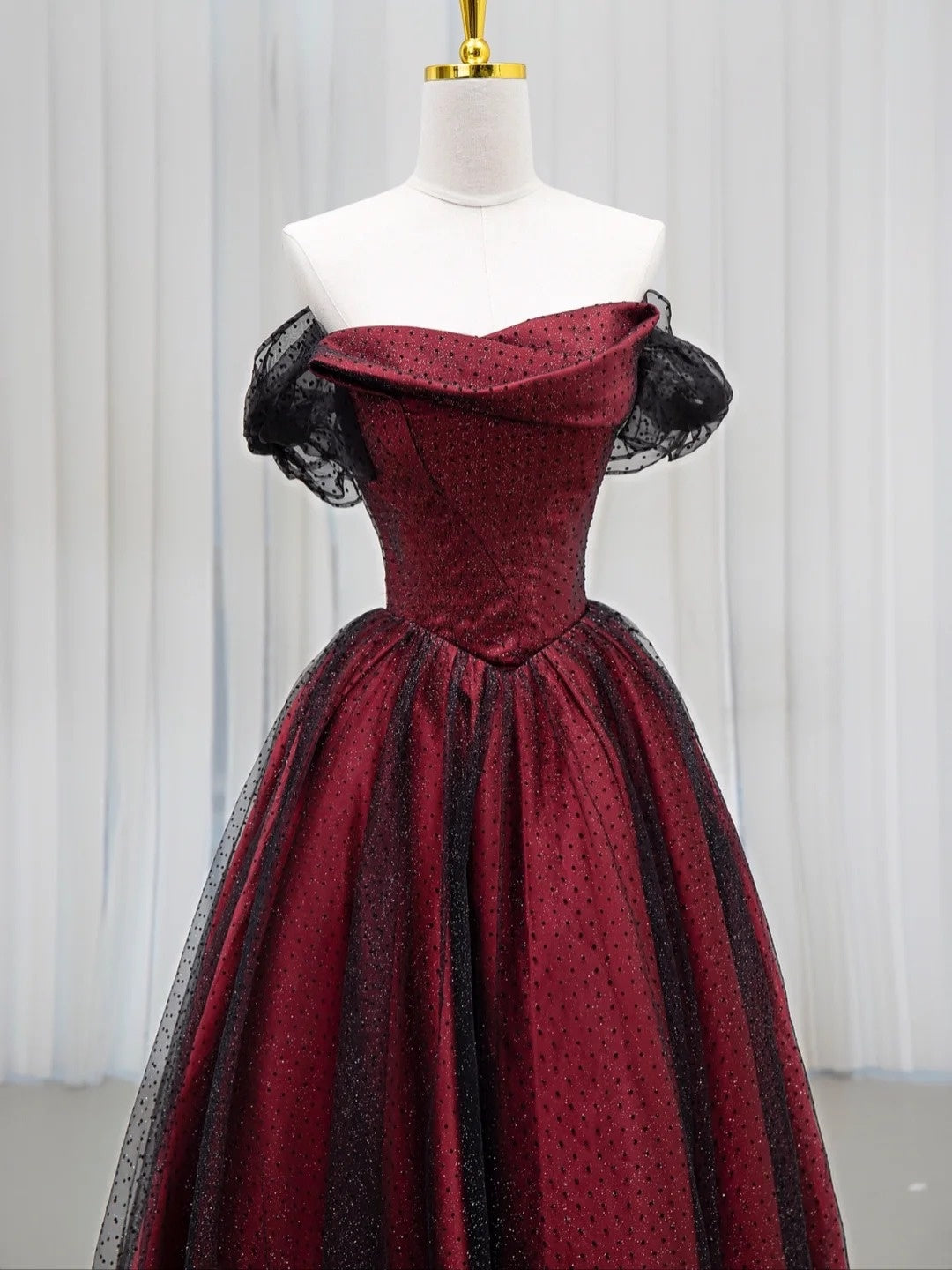 Robe de bal élégante à épaules dénudées, en tulle noir bordeaux, robe de soirée longue, tenue de 18e anniversaire, robe de danse pour lycée AU827