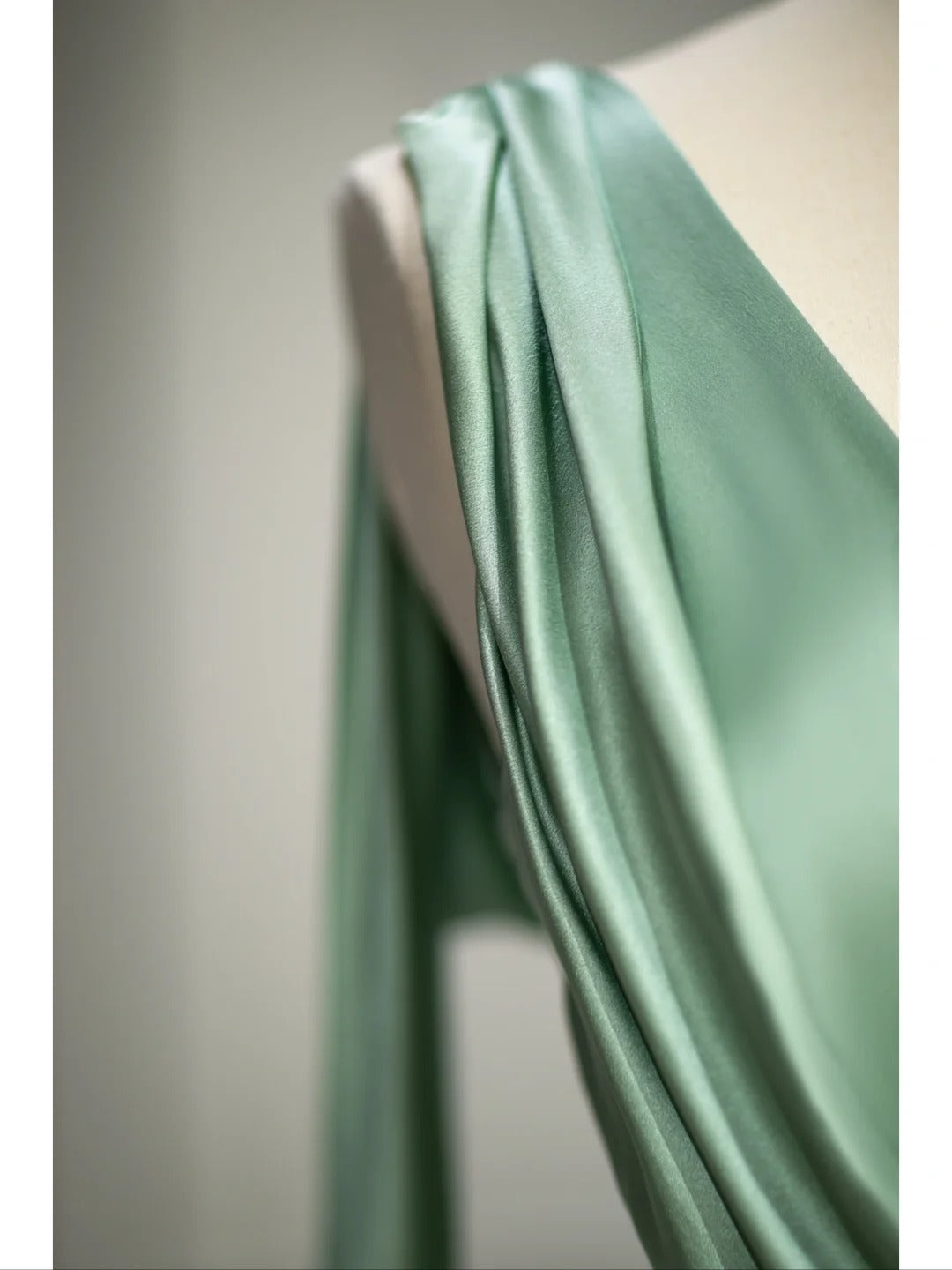 Pretty Mermaid V Neck Sage Green Satin Spring Summer Event Outfits Wedding Guest Dresses RB4009