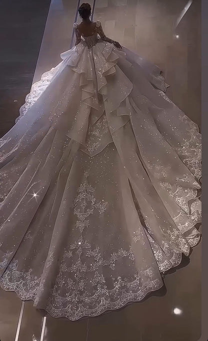 Ethereal Ball Gown Square Neck Long Sleeves Tulle White Long Wedding Dress Beautiful Formal Brides Gown Wedding Dresses B02